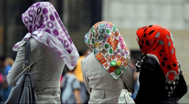 النمسا تسعى لحظر الحجاب في دور الحضانة والمدارس
