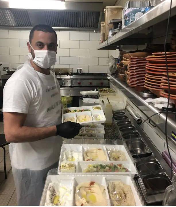 Youcef Shamasna, the restaurant owner who decided to confine himself, without his relatives, to cook for free for the city's hospitals of Marseille, France.