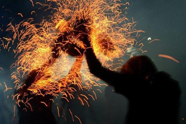 صوت| تقديرات تشير إلى اهدار قرابة 15 مليون شيكل على المفرقعات والألعاب النارية