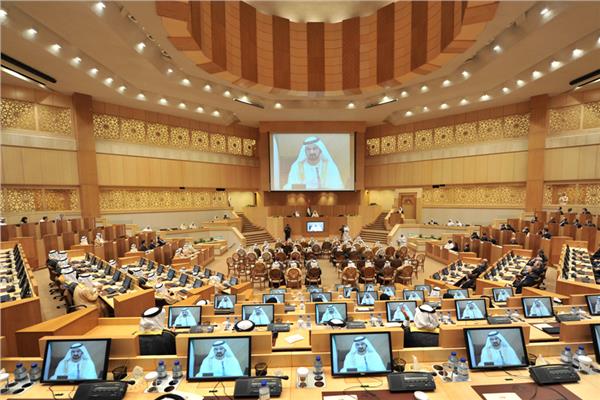 رفع نسبة تمثيل المرأة الإماراتية في المجلس الوطني الاتحادي إلى %50