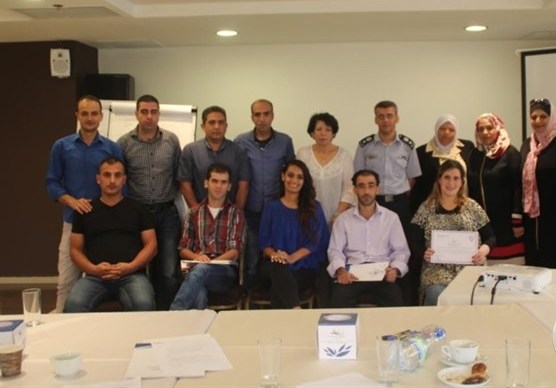 "المرأة العاملة" تختتم دورة تدريبية لوحدة حماية الأسرة في الشرطة
