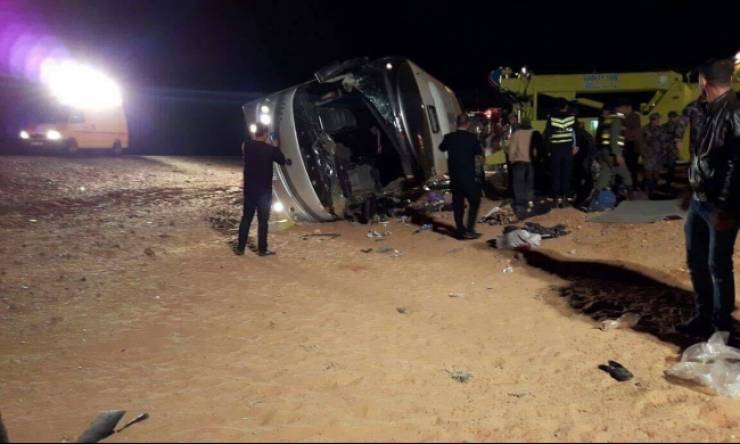 وفاة 16 معتمرا فلسطينيا وإصابة 33 بحادث انقلاب حافلة على الحدود الأردنية