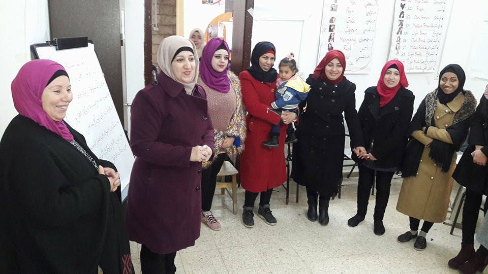 جمعية النجدة الإجتماعية لتنمية المرأه تنظم سلسلة ورش عمل في محافظة طولكرم
