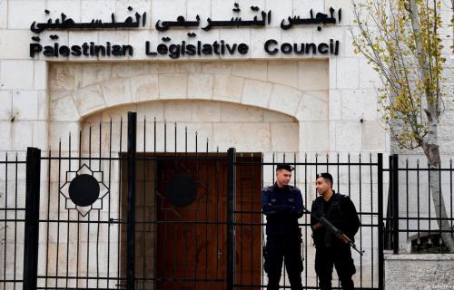 مقاعد المسيحيين في التشريعي.. لماذا انخفضت من 20 إلى 7؟