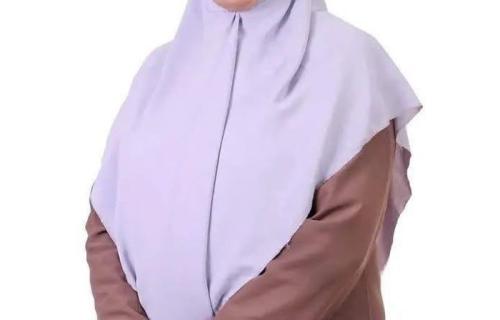 المرأة الحديدية.. حملة تعاطف واسعة مع زهية بن قارة بعد هزيمتها للتنمر وفوزها بمقعد في البرلمان الجزائري