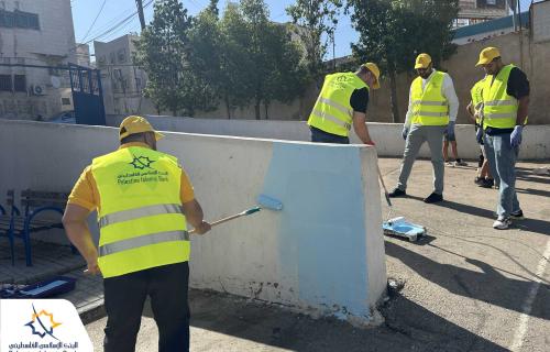 استعداداً لاستقبال العام الدراسي الجديد البنك الإسلامي الفلسطيني ينفذ أنشطة تطوعية في عدة مدارس