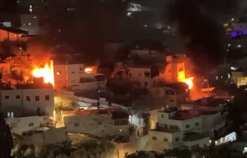 "حين يبدأ الخلاف صغيراً وينتهي بالثأر".. العشائر تدعو إلى الحوار والاحتكام للقانون