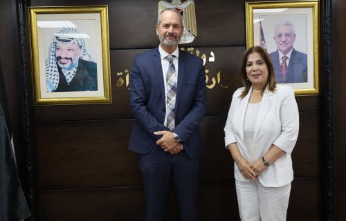 وزيرة شؤون المرأة تلتقي رئيس بعثة الشرطة الأوروبية وتبحث تعزيز التعاون المشترك