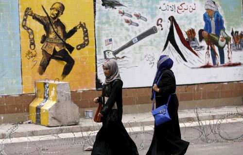 اليمن بين التصعيد وتعثر السلام... والنازحات يدفعن الثمن