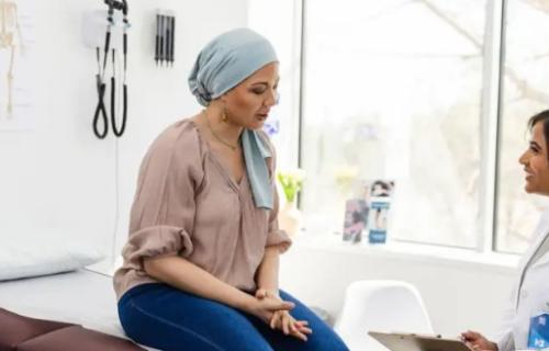الأخصائية النفسية دعاء صلاحات.. الدعم النفسي لمريضات سرطان الثدي جزء أساسي من رحلة العلاج