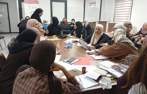 نساء مخيم جنين: من ذاكرة النكبة إلى النزوح القسري.. ثمانية عقود من النضال والصمود