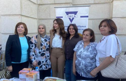 أريحا: توقيع اتفاقيات منح لتمويل مشاريع ريادية لـ128 سيدة بدعم نرويجي