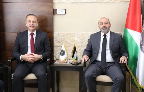 النائب العام يبحث مع رئيس بلدية الخليل تعزيز سيادة القانون وحماية الممتلكات العامة والخاصة