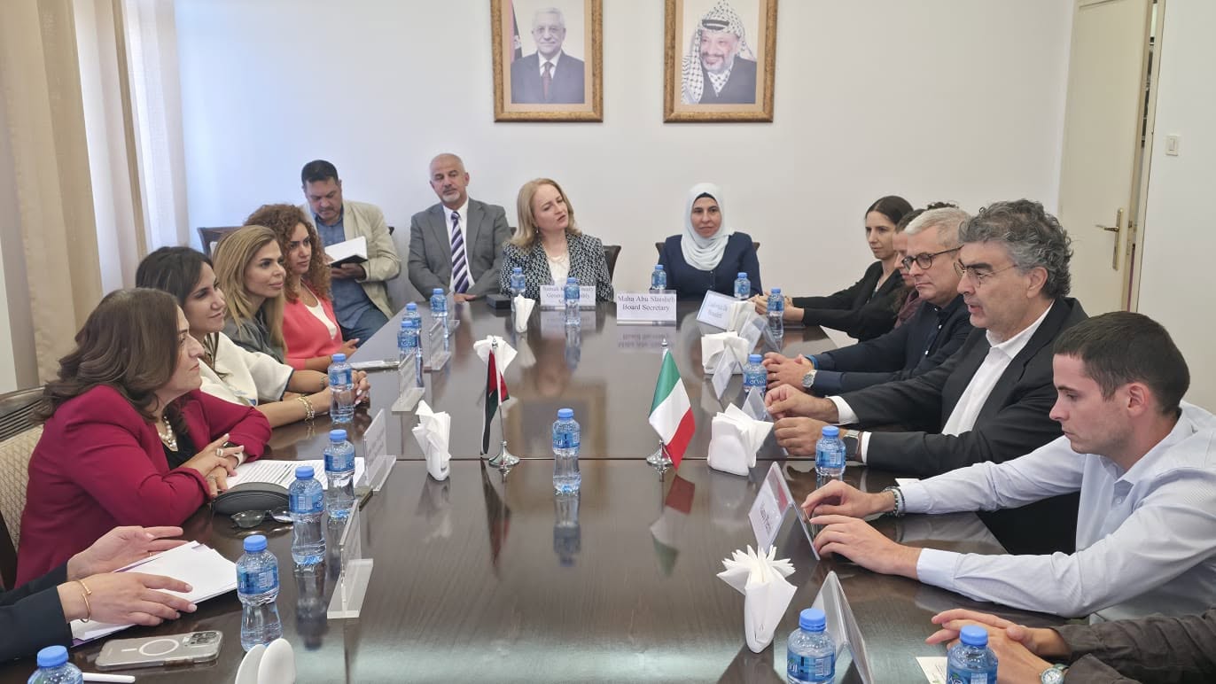 منتدى سيدات الأعمال يلتقي وفدًا برلمانيًا إيطاليًا في رام الله