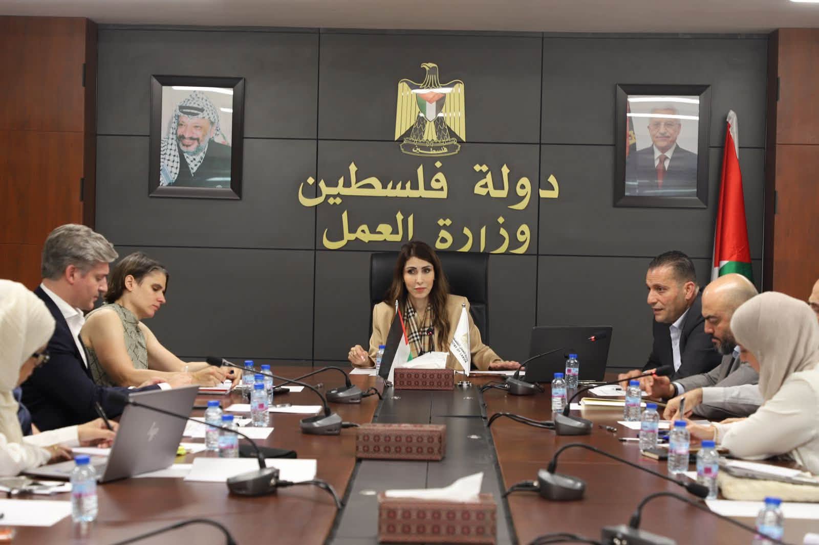 العمل وGIZ تبنيان على الشراكة لتعزيز خدمات سوق العمل وفرص التشغيل