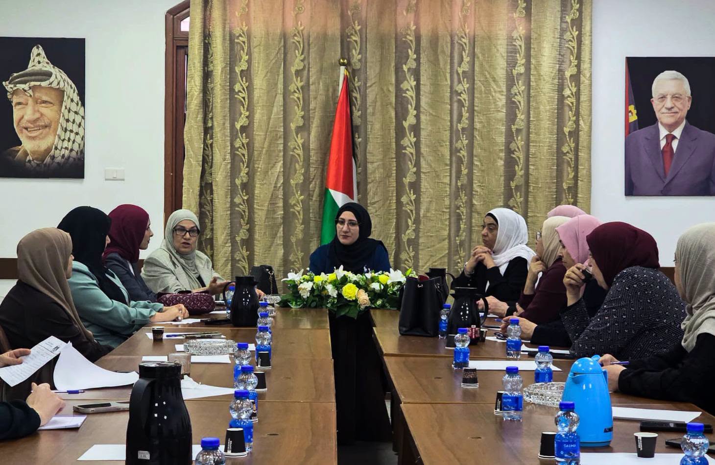 دائرة النوع الاجتماعي بمحافظة طولكرم تعقد إجتماعاً مع المؤسسات النسوية