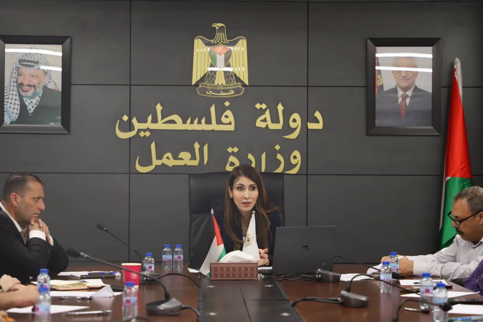 29 منحة للتعاونيات في الضفة وغزة.. العطاري تبحث مع الجمعيات والمانحين تعزيز أثر المشاريع واستدامتها