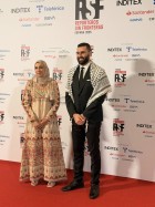 الصحفيان علا الزعنون...